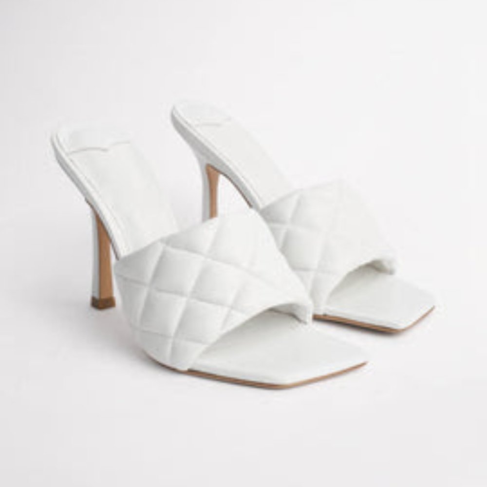 Tony Bianco Betty White Sheep Nappa Heels 6.5 NIB